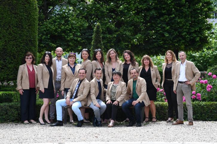 l'équipe de l'agence C.G.I.