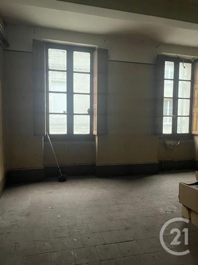 Afficher la photo en grand immeuble à vendre - 280.0 m2 - CASTRES - 81 - MIDI-PYRENEES - Century 21 C.G.I.