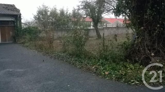 terrain à vendre - 661.0 m2 - AUSSILLON - 81 - MIDI-PYRENEES - Century 21 C.G.I. terrain à vendre - 661.0 m2 - AUSSILLON - 81 - MIDI-PYRENEES - Century 21 C.G.I.