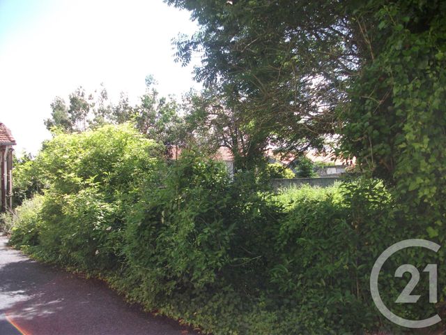 terrain à vendre - 661.0 m2 - AUSSILLON - 81 - MIDI-PYRENEES - Century 21 C.G.I. terrain à vendre - 661.0 m2 - AUSSILLON - 81 - MIDI-PYRENEES - Century 21 C.G.I.