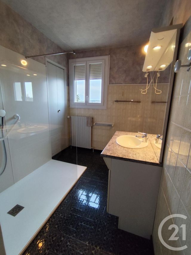 maison à vendre - 5 pièces - 100.0 m2 - CASTRES - 81 - MIDI-PYRENEES - Century 21 C.G.I.