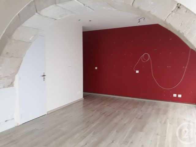 Afficher la photo en grand Appartement à louer - 4 pièces - 58.24 m2 - CASTRES - 81 - MIDI-PYRENEES - Century 21 C.G.I.