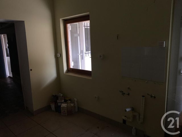 Afficher la photo en grand immeuble à vendre - 157.0 m2 - CASTRES - 81 - MIDI-PYRENEES - Century 21 C.G.I.