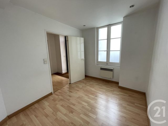 Afficher la photo en grand Appartement à louer - 3 pièces - 43.0 m2 - CASTRES - 81 - MIDI-PYRENEES - Century 21 C.G.I.