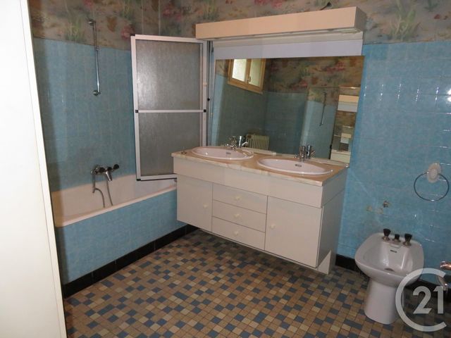 Afficher la photo en grand maison à vendre - 8 pièces - 144.0 m2 - LACAUNE - 81 - MIDI-PYRENEES - Century 21 C.G.I.
