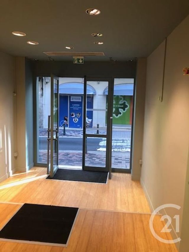 Afficher la photo en grand Appartement à louer - 8 pièces - 110.0 m2 - CASTRES - 81 - MIDI-PYRENEES - Century 21 C.G.I.