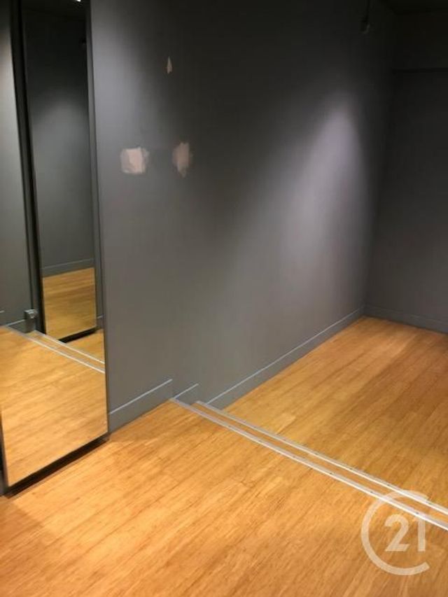 Afficher la photo en grand Appartement à louer - 8 pièces - 110.0 m2 - CASTRES - 81 - MIDI-PYRENEES - Century 21 C.G.I.