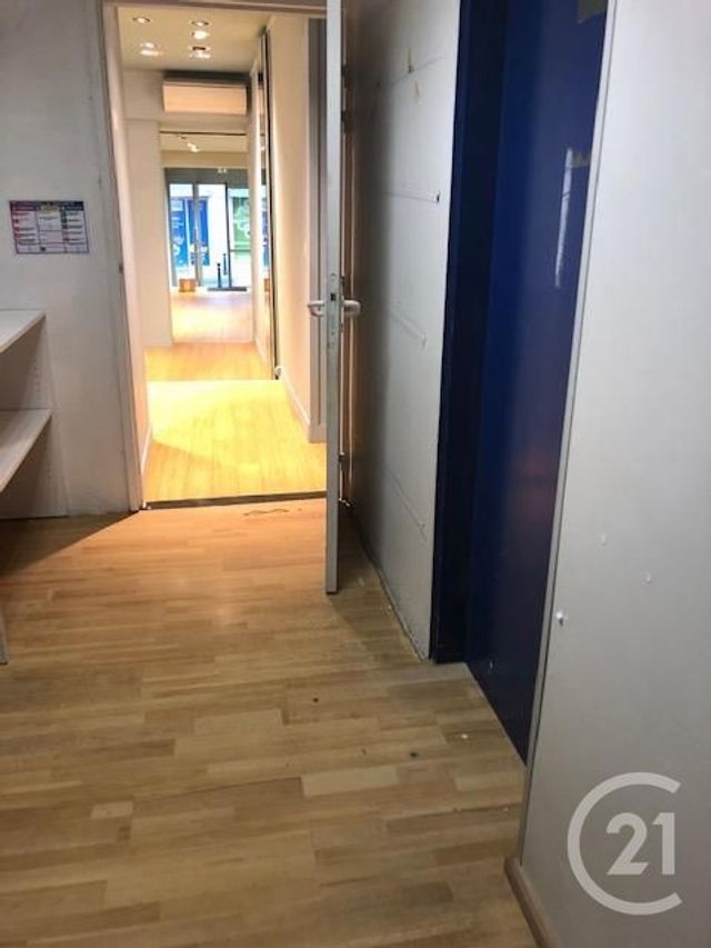 Afficher la photo en grand Appartement à louer - 8 pièces - 110.0 m2 - CASTRES - 81 - MIDI-PYRENEES - Century 21 C.G.I.