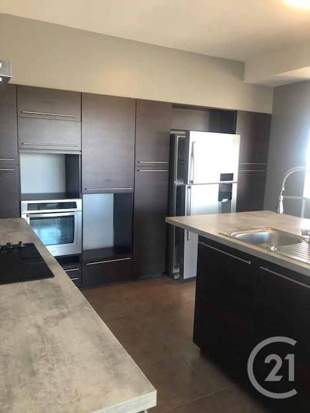 maison à vendre - 9 pièces - 235.0 m2 - CASTRES - 81 - MIDI-PYRENEES - Century 21 C.G.I.