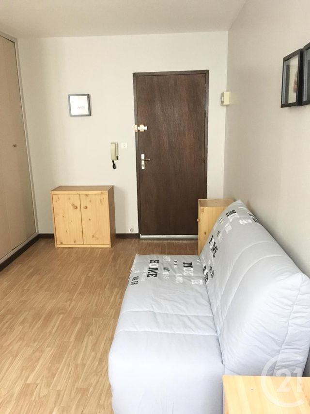 Afficher la photo en grand Studio à louer - 1 pièce - 25.0 m2 - CASTRES - 81 - MIDI-PYRENEES - Century 21 C.G.I.