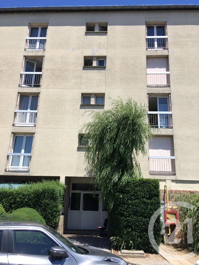 Studio à louer - 1 pièce - 18.0 m2 - CASTRES - 81 - MIDI-PYRENEES - Century 21 C.G.I. Studio à louer - 1 pièce - 18.0 m2 - CASTRES - 81 - MIDI-PYRENEES - Century 21 C.G.I.