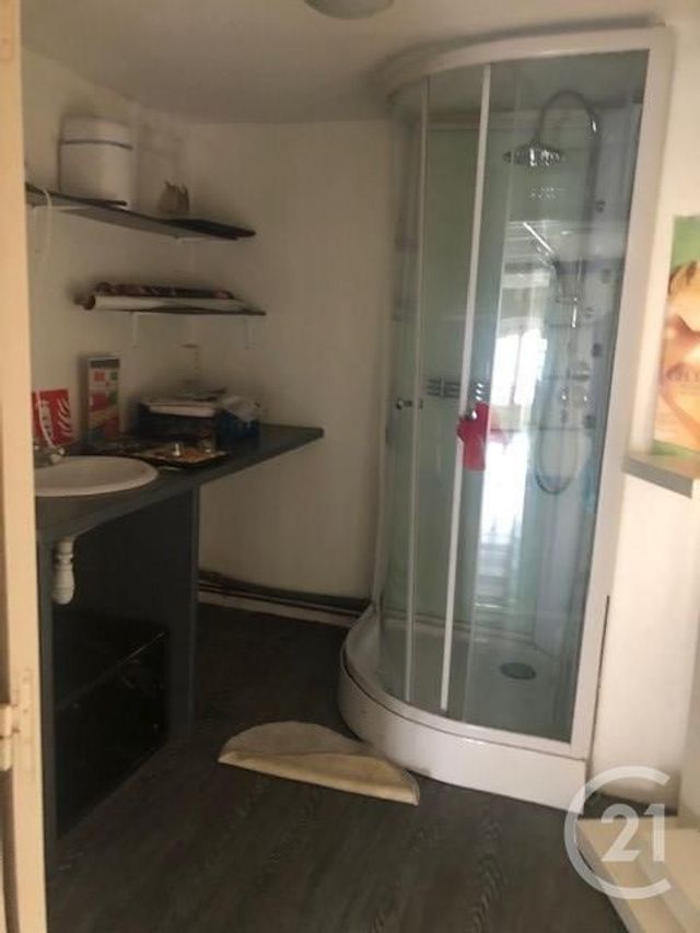 Afficher la photo en grand immeuble à vendre - 75.0 m2 - CASTRES - 81 - MIDI-PYRENEES - Century 21 C.G.I.