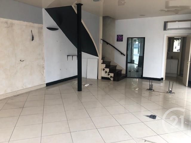 Afficher la photo en grand immeuble à vendre - 75.0 m2 - CASTRES - 81 - MIDI-PYRENEES - Century 21 C.G.I.