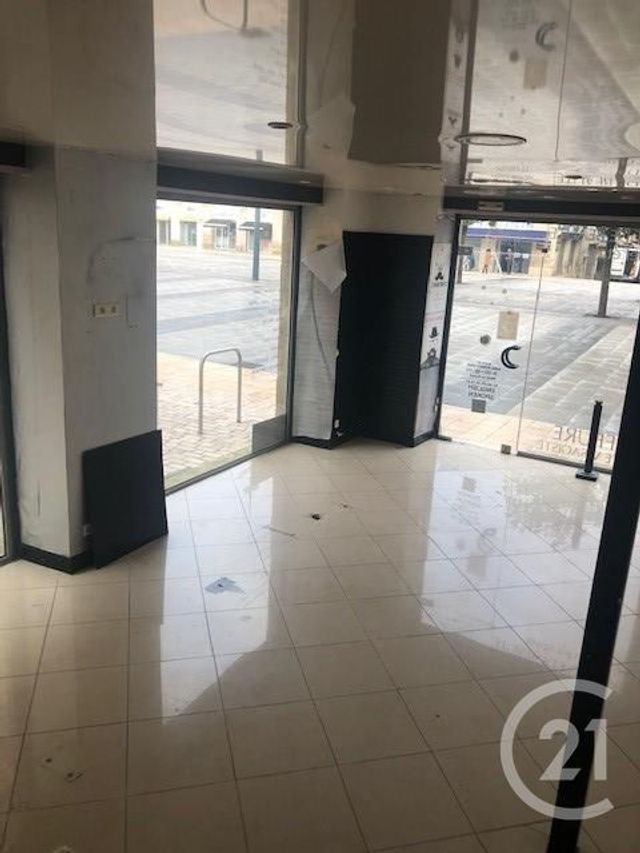 Afficher la photo en grand immeuble à vendre - 75.0 m2 - CASTRES - 81 - MIDI-PYRENEES - Century 21 C.G.I.