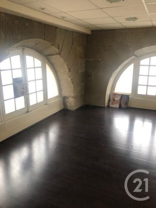 Afficher la photo en grand immeuble à vendre - 75.0 m2 - CASTRES - 81 - MIDI-PYRENEES - Century 21 C.G.I.