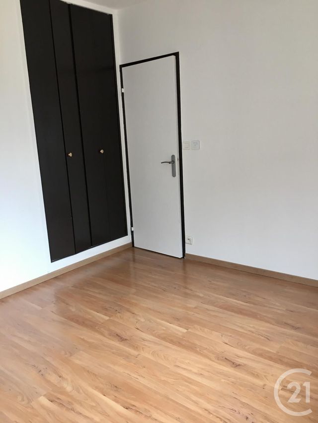 maison à louer - 5 pièces - 124.55 m2 - CASTRES - 81 - MIDI-PYRENEES - Century 21 C.G.I. maison à louer - 5 pièces - 124.55 m2 - CASTRES - 81 - MIDI-PYRENEES - Century 21 C.G.I.