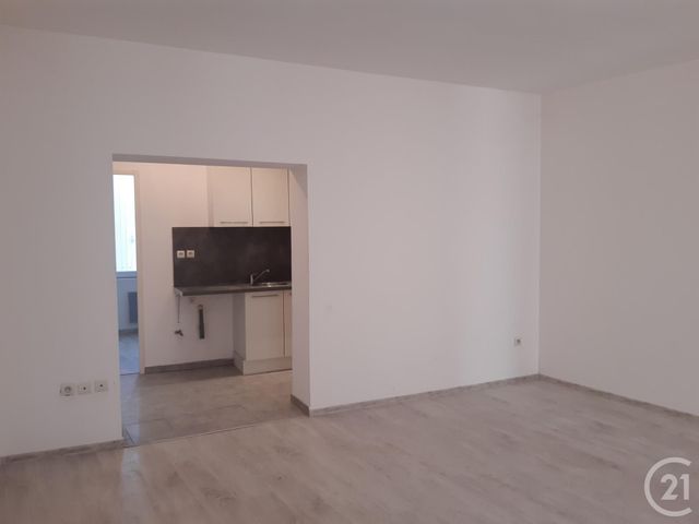 Afficher la photo en grand Appartement F3 à louer - 3 pièces - 56.9 m2 - CASTRES - 81 - MIDI-PYRENEES - Century 21 C.G.I.