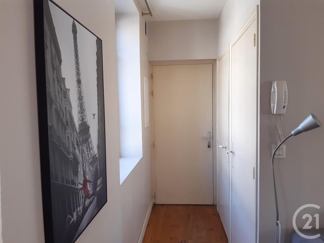 Appartement F3 à louer - 3 pièces - 61.14 m2 - CASTRES - 81 - MIDI-PYRENEES - Century 21 C.G.I. Appartement F3 à louer - 3 pièces - 61.14 m2 - CASTRES - 81 - MIDI-PYRENEES - Century 21 C.G.I.