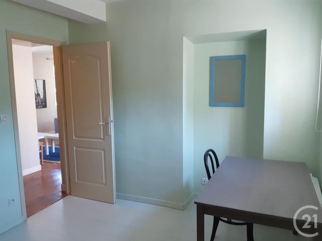 Appartement F3 à louer - 3 pièces - 61.14 m2 - CASTRES - 81 - MIDI-PYRENEES - Century 21 C.G.I. Appartement F3 à louer - 3 pièces - 61.14 m2 - CASTRES - 81 - MIDI-PYRENEES - Century 21 C.G.I.