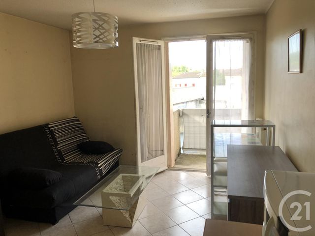 Studio à vendre - 1 pièce - 18.0 m2 - 81 - MIDI-PYRENEES - Century 21 C.G.I. Studio à vendre - 1 pièce - 18.0 m2 - 81 - MIDI-PYRENEES - Century 21 C.G.I.