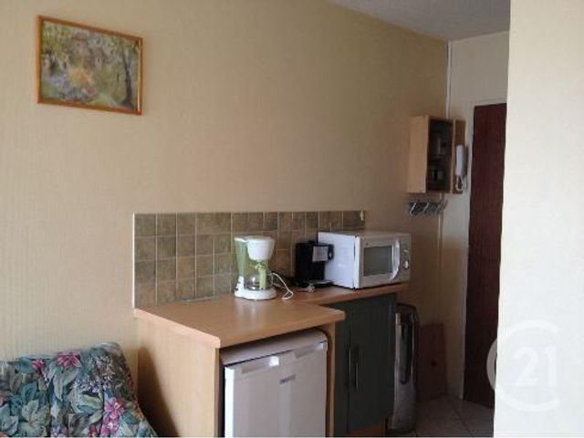 Studio à vendre - 1 pièce - 18.0 m2 - 81 - MIDI-PYRENEES - Century 21 C.G.I. Studio à vendre - 1 pièce - 18.0 m2 - 81 - MIDI-PYRENEES - Century 21 C.G.I.