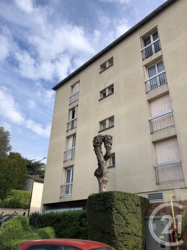 Studio à vendre - 1 pièce - 18.0 m2 - 81 - MIDI-PYRENEES - Century 21 C.G.I. Studio à vendre - 1 pièce - 18.0 m2 - 81 - MIDI-PYRENEES - Century 21 C.G.I.