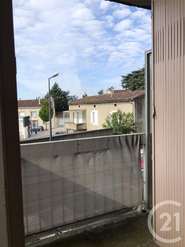 Studio à vendre - 1 pièce - 18.0 m2 - 81 - MIDI-PYRENEES - Century 21 C.G.I. Studio à vendre - 1 pièce - 18.0 m2 - 81 - MIDI-PYRENEES - Century 21 C.G.I.