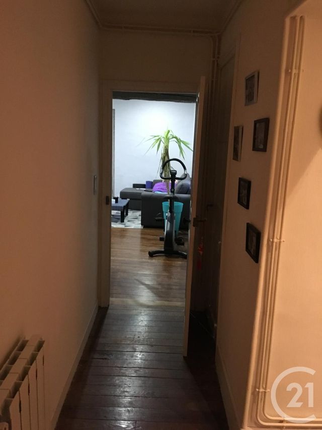 Appartement F4 à louer - 4 pièces - 91.0 m2 - CASTRES - 81 - MIDI-PYRENEES - Century 21 C.G.I. Appartement F4 à louer - 4 pièces - 91.0 m2 - CASTRES - 81 - MIDI-PYRENEES - Century 21 C.G.I.