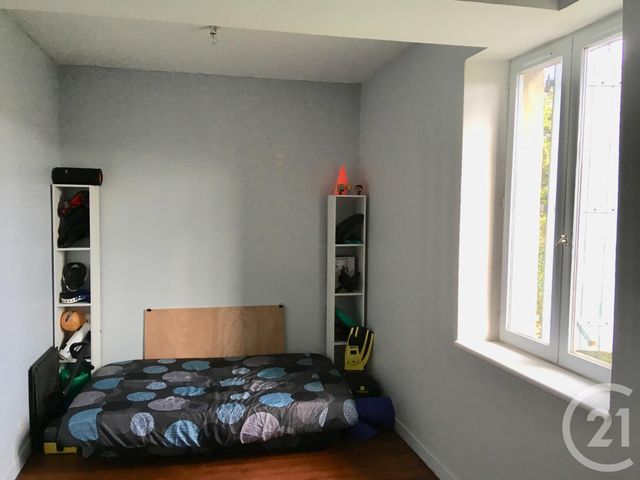 Appartement F4 à louer - 4 pièces - 91.0 m2 - CASTRES - 81 - MIDI-PYRENEES - Century 21 C.G.I. Appartement F4 à louer - 4 pièces - 91.0 m2 - CASTRES - 81 - MIDI-PYRENEES - Century 21 C.G.I.