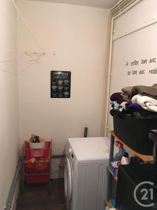 Appartement F4 à louer - 4 pièces - 91.0 m2 - CASTRES - 81 - MIDI-PYRENEES - Century 21 C.G.I. Appartement F4 à louer - 4 pièces - 91.0 m2 - CASTRES - 81 - MIDI-PYRENEES - Century 21 C.G.I.