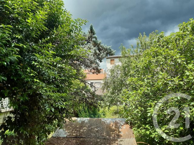 Appartement F4 à louer - 4 pièces - 90.92 m2 - CASTRES - 81 - MIDI-PYRENEES - Century 21 C.G.I. Appartement F4 à louer - 4 pièces - 90.92 m2 - CASTRES - 81 - MIDI-PYRENEES - Century 21 C.G.I.