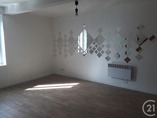Appartement F2 à louer - 2 pièces - 37.0 m2 - CASTRES - 81 - MIDI-PYRENEES - Century 21 C.G.I. Appartement F2 à louer - 2 pièces - 37.0 m2 - CASTRES - 81 - MIDI-PYRENEES - Century 21 C.G.I.