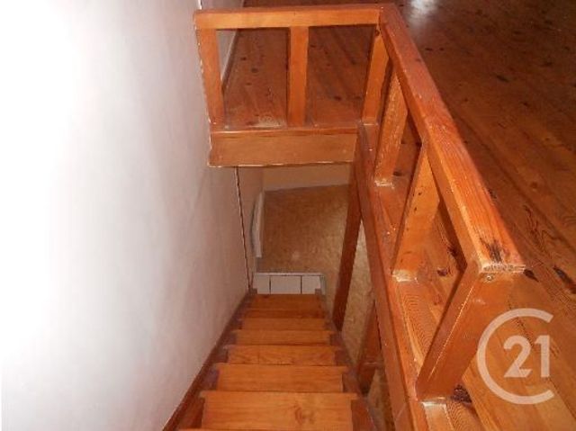 Appartement F2 à louer - 2 pièces - 37.0 m2 - CASTRES - 81 - MIDI-PYRENEES - Century 21 C.G.I. Appartement F2 à louer - 2 pièces - 37.0 m2 - CASTRES - 81 - MIDI-PYRENEES - Century 21 C.G.I.
