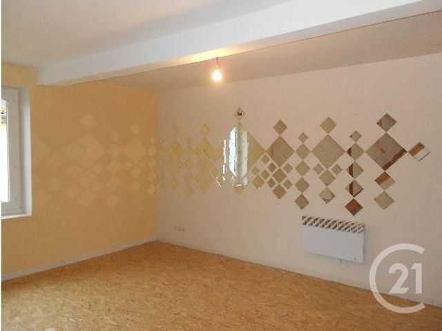 Appartement F2 à louer - 2 pièces - 37.0 m2 - CASTRES - 81 - MIDI-PYRENEES - Century 21 C.G.I. Appartement F2 à louer - 2 pièces - 37.0 m2 - CASTRES - 81 - MIDI-PYRENEES - Century 21 C.G.I.