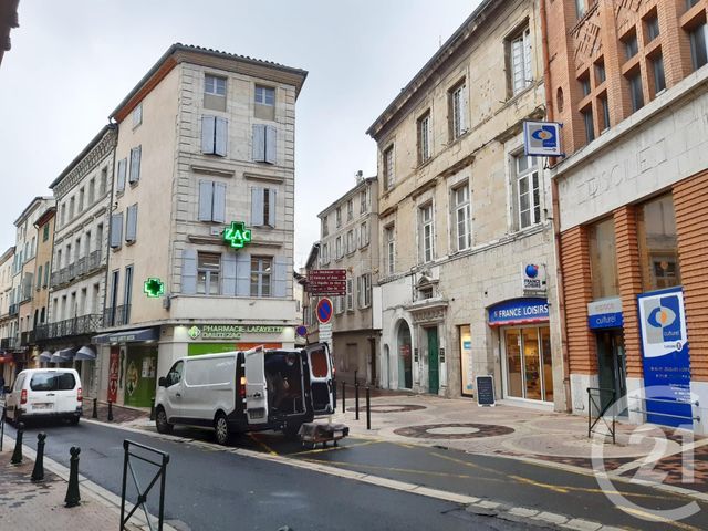 Appartement F1 à louer - 1 pièce - 20.26 m2 - CASTRES - 81 - MIDI-PYRENEES - Century 21 C.G.I. Appartement F1 à louer - 1 pièce - 20.26 m2 - CASTRES - 81 - MIDI-PYRENEES - Century 21 C.G.I.