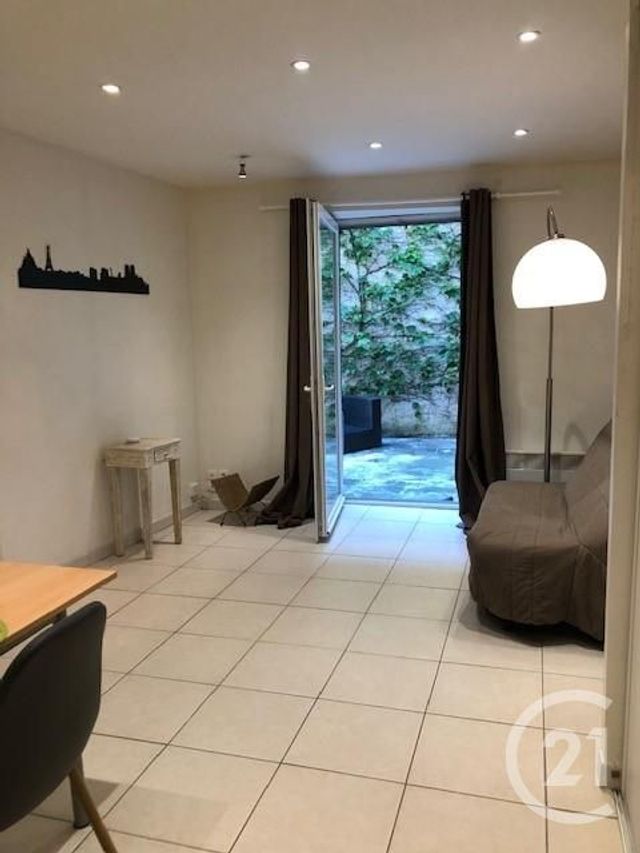 Appartement F1 à louer - 1 pièce - 20.26 m2 - CASTRES - 81 - MIDI-PYRENEES - Century 21 C.G.I. Appartement F1 à louer - 1 pièce - 20.26 m2 - CASTRES - 81 - MIDI-PYRENEES - Century 21 C.G.I.