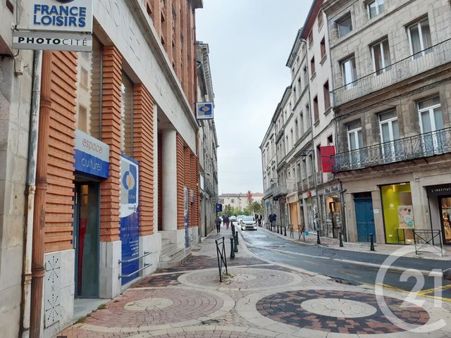 Appartement F1 à louer - 1 pièce - 20.26 m2 - CASTRES - 81 - MIDI-PYRENEES - Century 21 C.G.I. Appartement F1 à louer - 1 pièce - 20.26 m2 - CASTRES - 81 - MIDI-PYRENEES - Century 21 C.G.I.