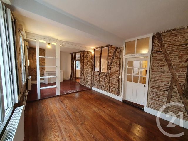 Appartement F3 à louer - 3 pièces - 80.0 m2 - CASTRES - 81 - MIDI-PYRENEES - Century 21 C.G.I. Appartement F3 à louer - 3 pièces - 80.0 m2 - CASTRES - 81 - MIDI-PYRENEES - Century 21 C.G.I.