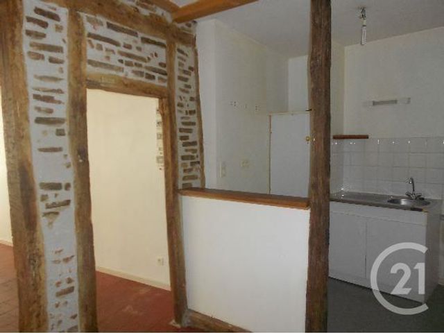 Appartement F2 à louer - 2 pièces - 41.47 m2 - CASTRES - 81 - MIDI-PYRENEES - Century 21 C.G.I. Appartement F2 à louer - 2 pièces - 41.47 m2 - CASTRES - 81 - MIDI-PYRENEES - Century 21 C.G.I.