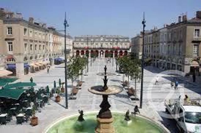 Appartement F2 à louer - 2 pièces - 41.47 m2 - CASTRES - 81 - MIDI-PYRENEES - Century 21 C.G.I. Appartement F2 à louer - 2 pièces - 41.47 m2 - CASTRES - 81 - MIDI-PYRENEES - Century 21 C.G.I.