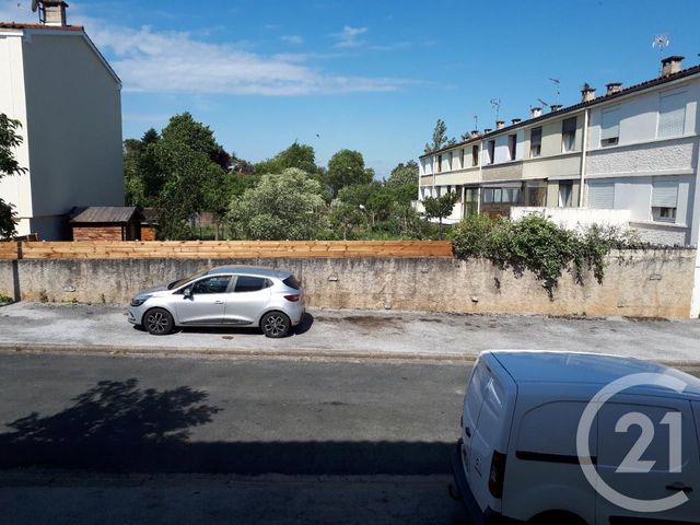 maison à vendre - 4 pièces - 90.0 m2 - CASTRES - 81 - MIDI-PYRENEES - Century 21 C.G.I. maison à vendre - 4 pièces - 90.0 m2 - CASTRES - 81 - MIDI-PYRENEES - Century 21 C.G.I.