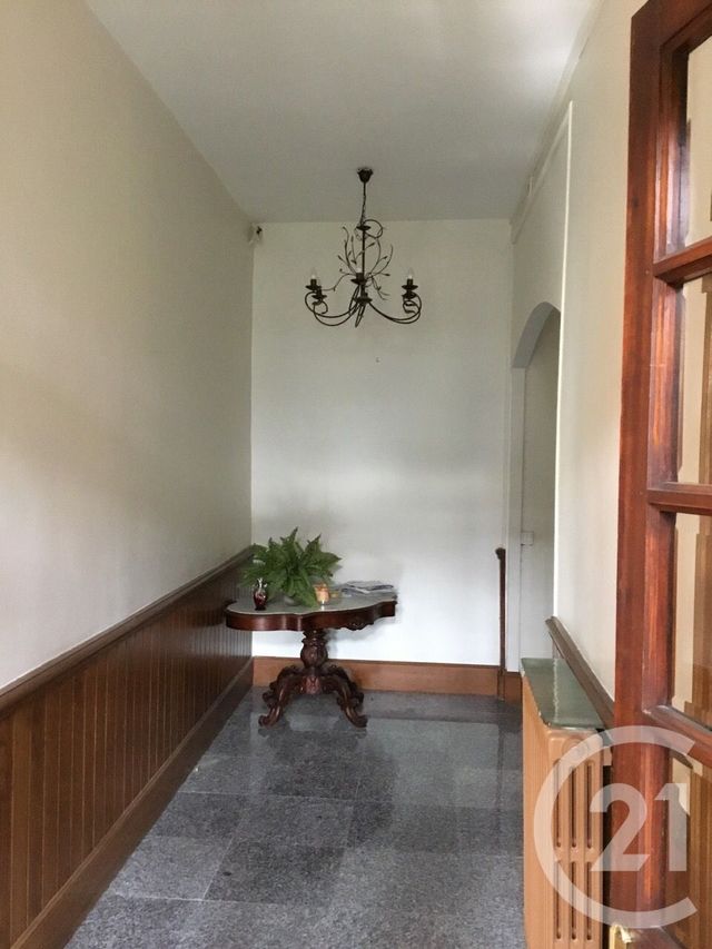 Appartement F3 à vendre - 4 pièces - 117.0 m2 - MAZAMET - 81 - MIDI-PYRENEES - Century 21 C.G.I. Appartement F3 à vendre - 4 pièces - 117.0 m2 - MAZAMET - 81 - MIDI-PYRENEES - Century 21 C.G.I.