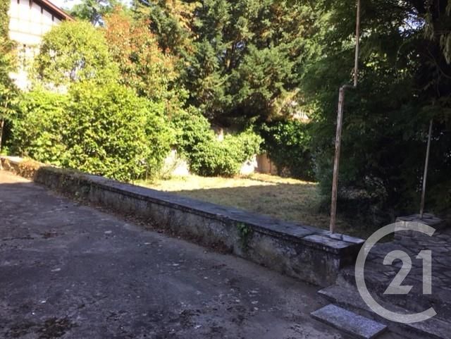Appartement F3 à vendre - 4 pièces - 117.0 m2 - MAZAMET - 81 - MIDI-PYRENEES - Century 21 C.G.I. Appartement F3 à vendre - 4 pièces - 117.0 m2 - MAZAMET - 81 - MIDI-PYRENEES - Century 21 C.G.I.