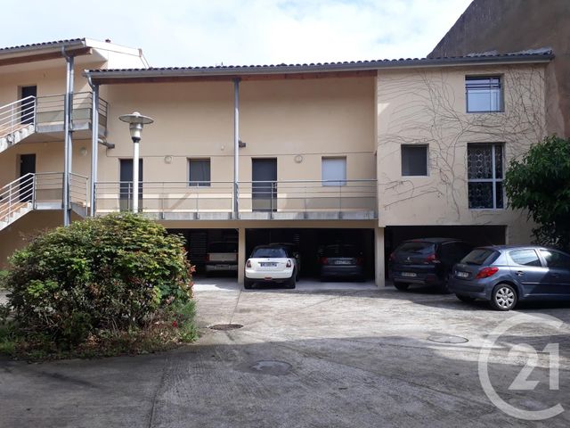 Appartement F2 à louer - 2 pièces - 41.0 m2 - CASTRES - 81 - MIDI-PYRENEES - Century 21 C.G.I. Appartement F2 à louer - 2 pièces - 41.0 m2 - CASTRES - 81 - MIDI-PYRENEES - Century 21 C.G.I.