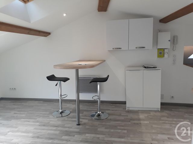 Studio à louer - 1 pièce - 22.31 m2 - CASTRES - 81 - MIDI-PYRENEES - Century 21 C.G.I. Studio à louer - 1 pièce - 22.31 m2 - CASTRES - 81 - MIDI-PYRENEES - Century 21 C.G.I.