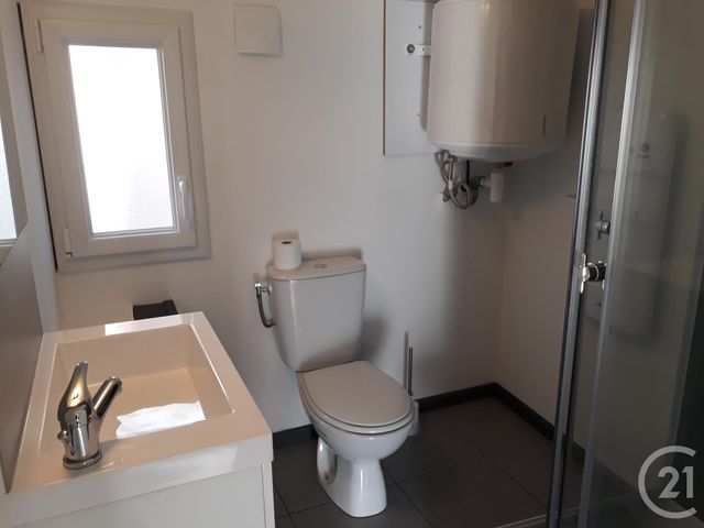 Studio à louer - 1 pièce - 22.31 m2 - CASTRES - 81 - MIDI-PYRENEES - Century 21 C.G.I. Studio à louer - 1 pièce - 22.31 m2 - CASTRES - 81 - MIDI-PYRENEES - Century 21 C.G.I.