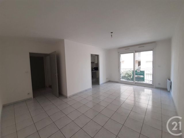 Appartement F2 à louer - 2 pièces - 45.19 m2 - CASTRES - 81 - MIDI-PYRENEES - Century 21 C.G.I. Appartement F2 à louer - 2 pièces - 45.19 m2 - CASTRES - 81 - MIDI-PYRENEES - Century 21 C.G.I.