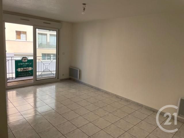 Appartement F2 à louer - 2 pièces - 45.19 m2 - CASTRES - 81 - MIDI-PYRENEES - Century 21 C.G.I. Appartement F2 à louer - 2 pièces - 45.19 m2 - CASTRES - 81 - MIDI-PYRENEES - Century 21 C.G.I.