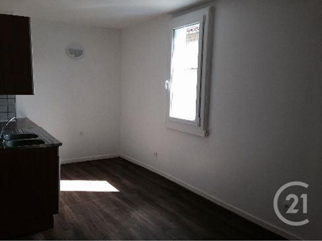 Appartement F2 à louer - 2 pièces - 42.0 m2 - CASTRES - 81 - MIDI-PYRENEES - Century 21 C.G.I. Appartement F2 à louer - 2 pièces - 42.0 m2 - CASTRES - 81 - MIDI-PYRENEES - Century 21 C.G.I.
