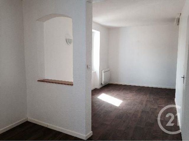 Appartement F2 à louer - 2 pièces - 42.0 m2 - CASTRES - 81 - MIDI-PYRENEES - Century 21 C.G.I. Appartement F2 à louer - 2 pièces - 42.0 m2 - CASTRES - 81 - MIDI-PYRENEES - Century 21 C.G.I.